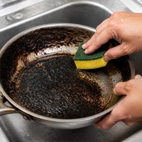 how-to-clean-burnt-pans-methods-that-actually-work-1786155199